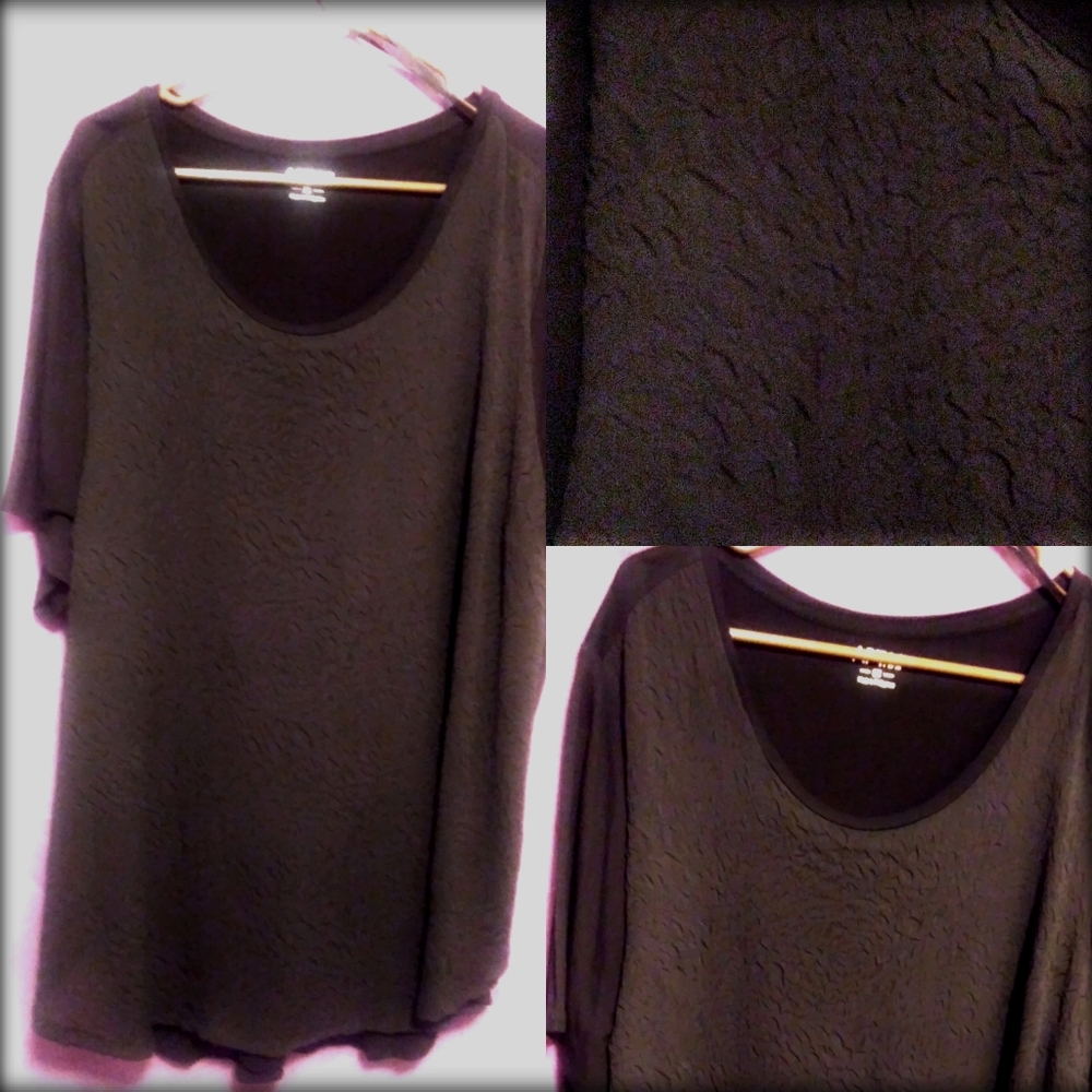 Woman's Clothes - Picture 9 of 12